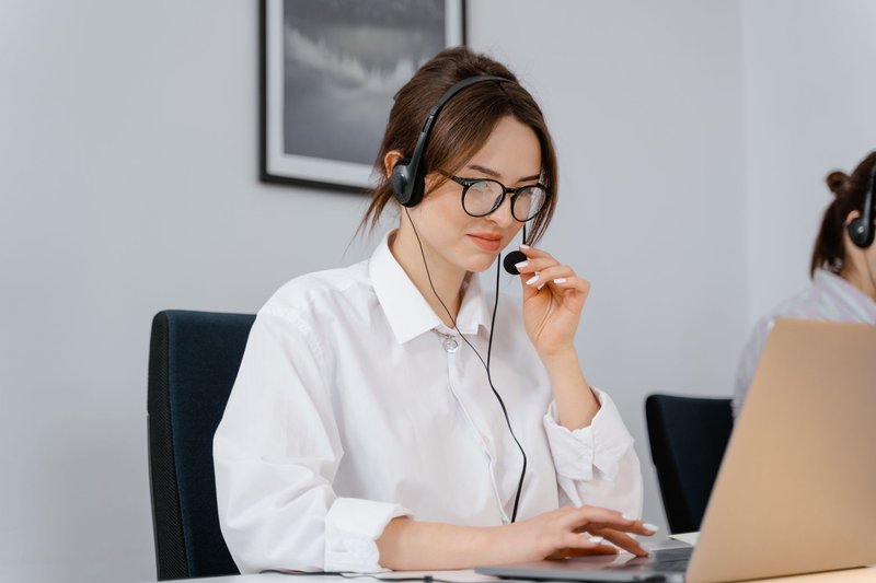 Top 10 Remote Jobs That Don't Require a Degree